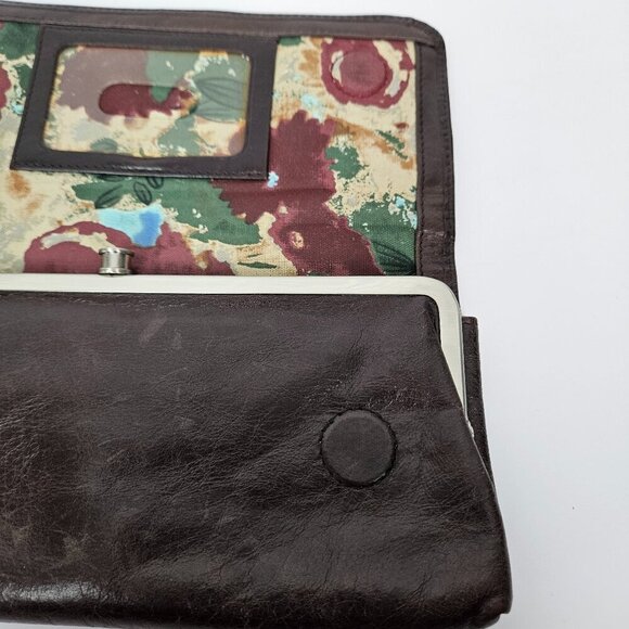 HOBO International Chocolate Brown Leather Flap Top Clutch Wristlet Wallet - Picture 6 of 10
